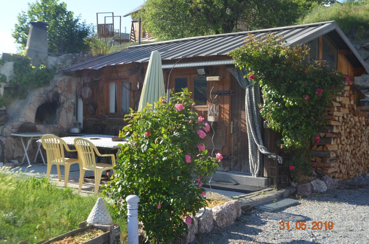 Le Love Chalet Des Alpes Guillestre Exteriör bild