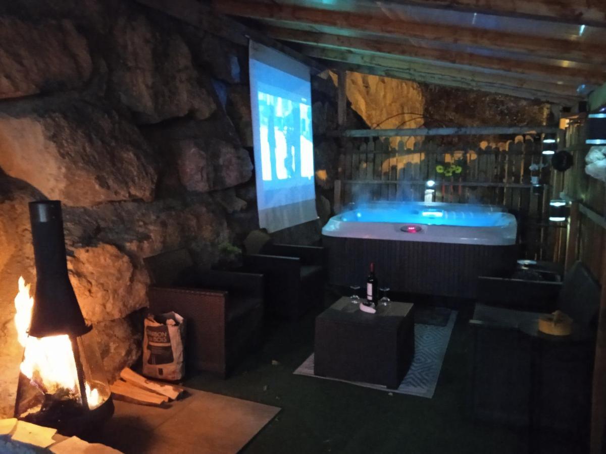Le Love Chalet Des Alpes Guillestre Exteriör bild